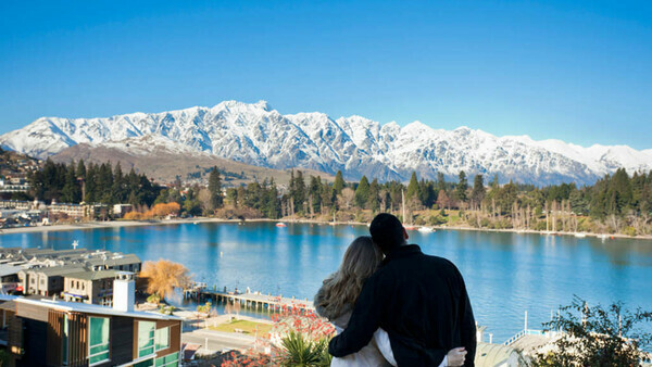 Queenstown. The Remarkables Tourism-New